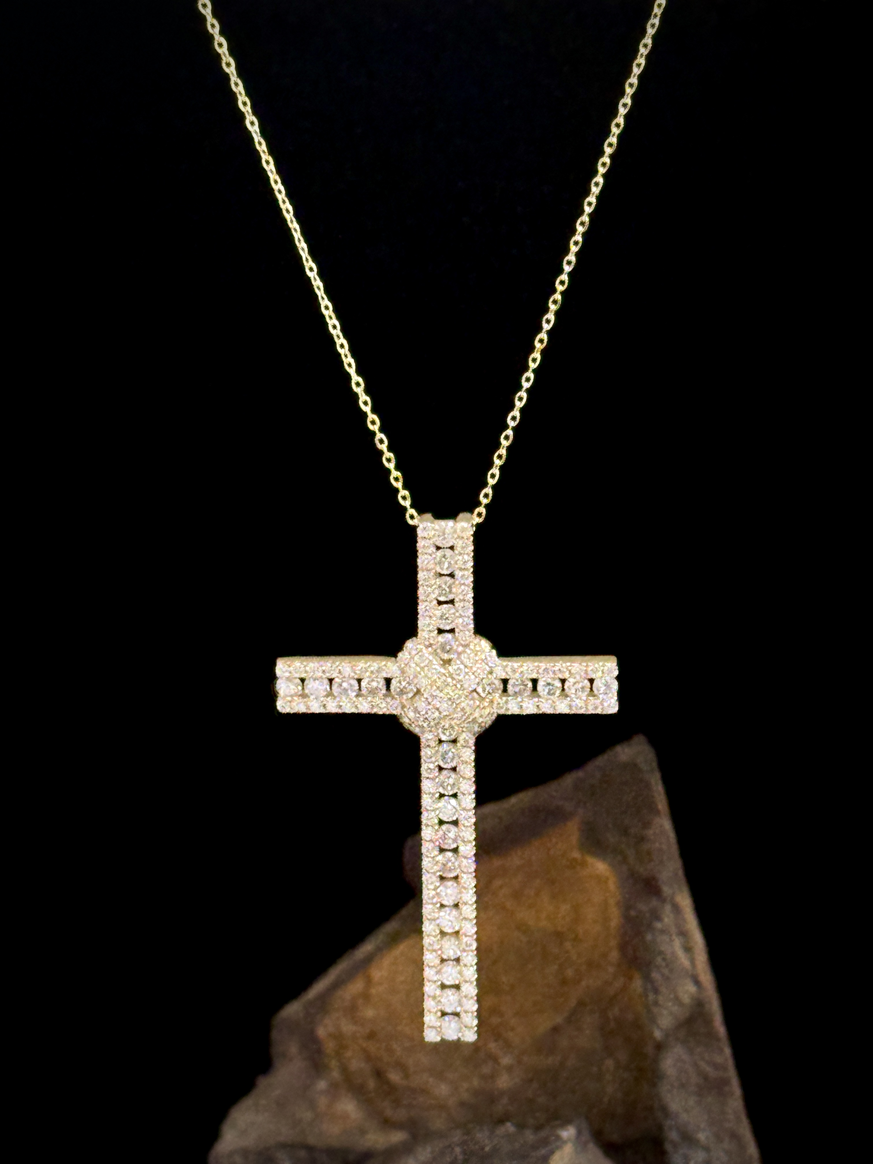 Cross Pendant w/Chain-419771